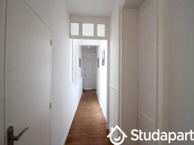 Louer Appartement 12 m2 Paris-16eme-arrondissement