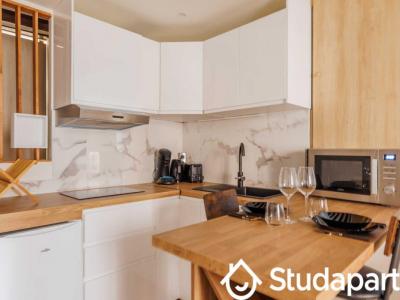 Louer Appartement Paris-5eme-arrondissement 1800 euros