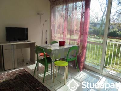 Louer Appartement 11 m2 Cergy
