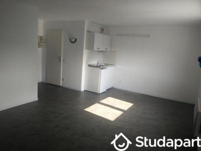For rent Champs-sur-marne 1 room 27 m2 Seine et marne (77420) photo 0