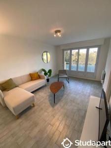 Louer Appartement 10 m2 Nantes