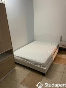 Louer Appartement 10 m2 Meudon
