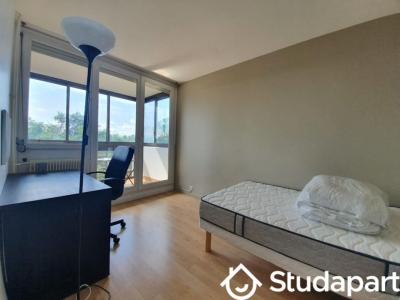 Louer Appartement 12 m2 Cergy