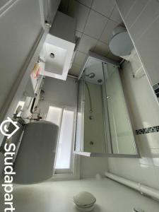 For rent Gentilly 2 rooms 29 m2 Val de Marne (94250) photo 2