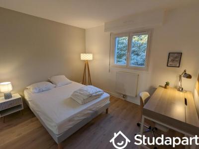 For rent Guyancourt 1 room 11 m2 Yvelines (78280) photo 0