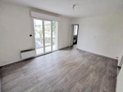 For rent Pontet 4 rooms 67 m2 Vaucluse (84130) photo 1