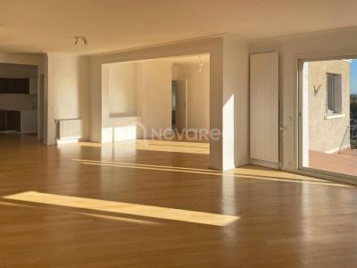 For rent Morlaas 5 rooms 218 m2 Pyrenees atlantiques (64160) photo 3