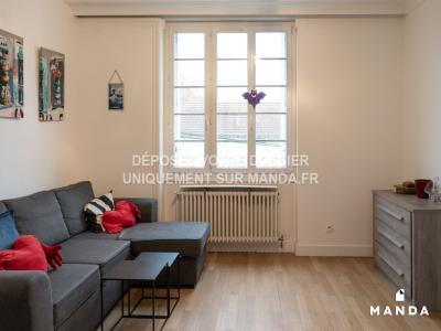 For rent Lyon-8eme-arrondissement 4 rooms 9 m2 Rhone (69008) photo 2