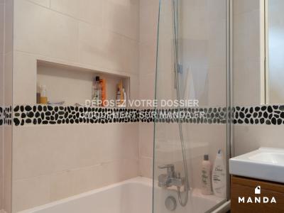 For rent Lyon-8eme-arrondissement 4 rooms 9 m2 Rhone (69008) photo 4