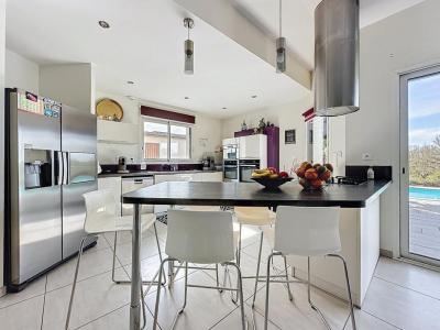 For sale Rodez 7 rooms 160 m2 Aveyron (12000) photo 4
