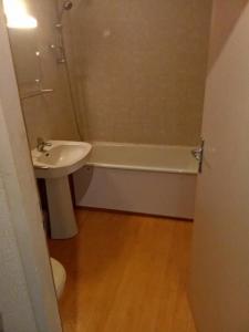 For rent Talence 1 room 28 m2 Gironde (33400) photo 3
