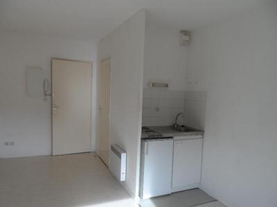 For rent Pessac 1 room 20 m2 Gironde (33600) photo 1