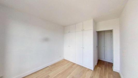 Acheter Appartement Paris-18eme-arrondissement 605000 euros
