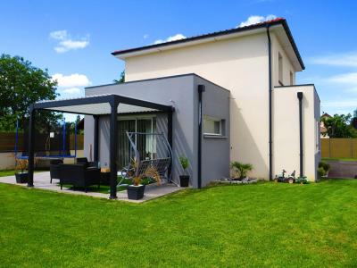 For sale Bourg-en-bresse 5 rooms 149 m2 Ain (01000) photo 0