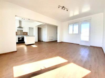 For sale Thouars 5 rooms 85 m2 Deux sevres (79100) photo 4
