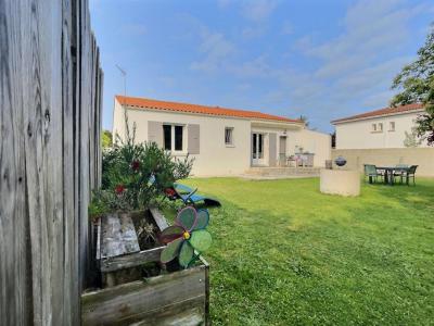For sale Chateau-d'oleron 5 rooms 119 m2 Charente maritime (17480) photo 0