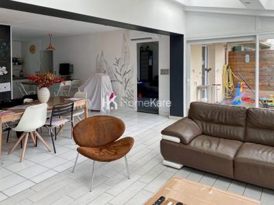 For sale Eysines 5 rooms 120 m2 Gironde (33320) photo 2