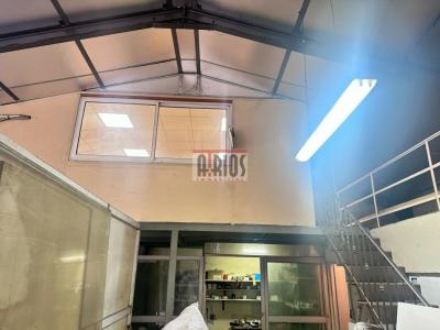 Annonce Location Commerce Hyeres 83