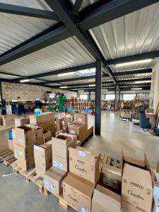 Louer Commerce 1148 m2 Garde