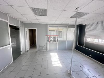 Annonce Location Commerce Farlede 83