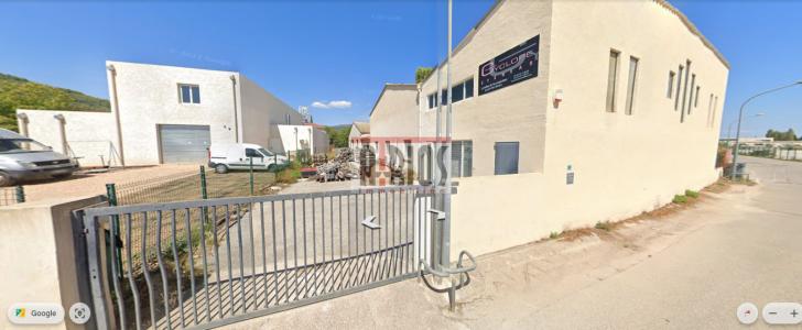 Louer Commerce 450 m2 Cuers