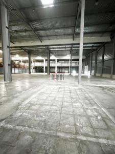 Annonce Location Commerce Crau 83