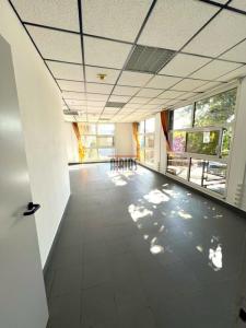 For rent Valette-du-var 403 m2 Var (83160) photo 0