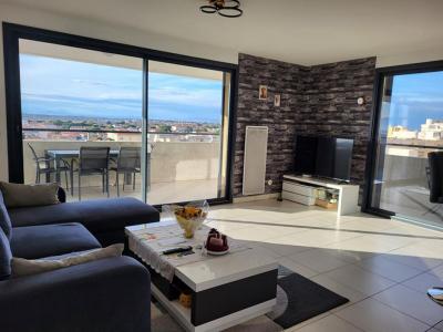 For sale Canet-en-roussillon 2 rooms 51 m2 Pyrenees orientales (66140) photo 2