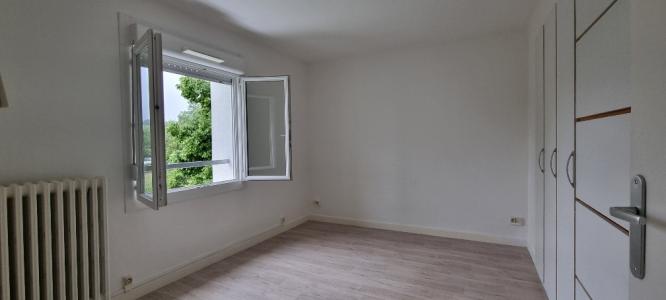 Louer Appartement 46 m2 Plombieres-les-bains