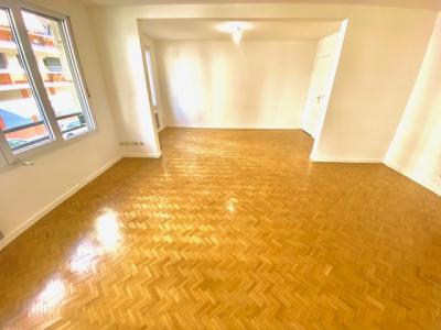 For rent Lyon-6eme-arrondissement 5 rooms 111 m2 Rhone (69006) photo 4