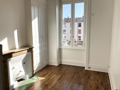 Louer Appartement 38 m2 Lyon-3eme-arrondissement