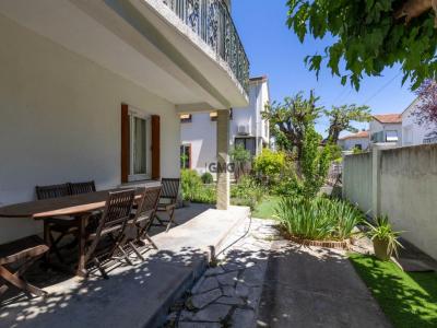 For sale Pezenas 6 rooms 142 m2 Herault (34120) photo 1