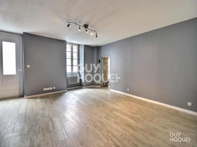 For sale Surgeres 3 rooms 98 m2 Charente maritime (17700) photo 2