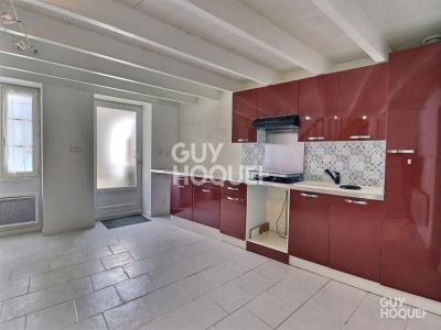 For sale Surgeres 3 rooms 98 m2 Charente maritime (17700) photo 3