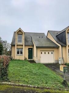 For sale Mesnil-en-vallee 3 rooms 80 m2 Maine et loire (49410) photo 0
