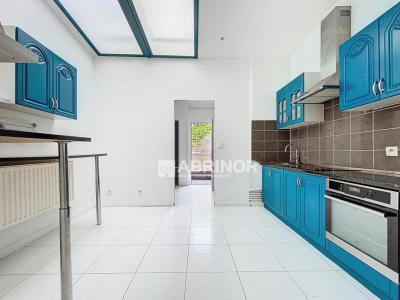 For sale Tourcoing 4 rooms 83 m2 Nord (59200) photo 2