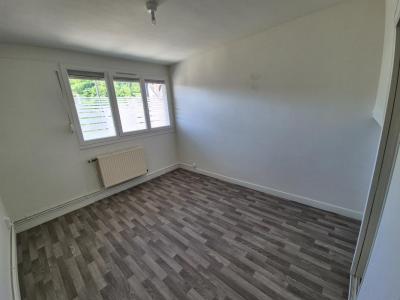 For rent Bogny-sur-meuse 4 rooms 62 m2 Ardennes (08120) photo 2