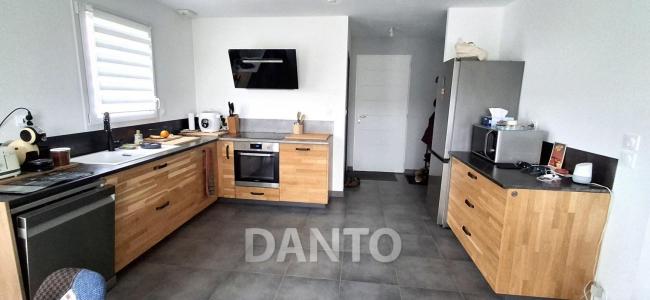 For sale Saint-molf 4 rooms 82 m2 Loire atlantique (44350) photo 2