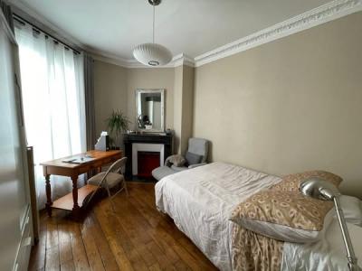 For rent Paris-10eme-arrondissement 2 rooms 40 m2 Paris (75010) photo 1
