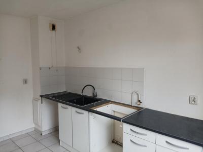 For sale Nimes 2 rooms 51 m2 Gard (30900) photo 3