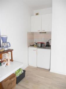 For rent Nantes 1 room 24 m2 Loire atlantique (44300) photo 2