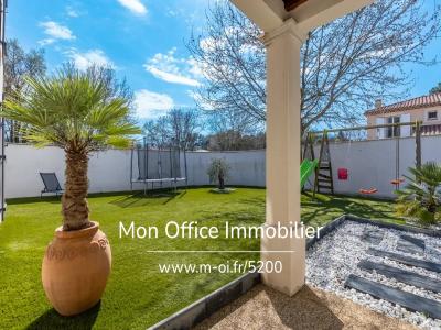 For sale Marseille-11eme-arrondissement 5 rooms 124 m2 Bouches du Rhone (13011) photo 2