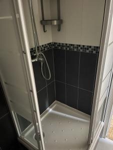 For sale PONTOISE 1 room 15 m2 Val d'Oise (95300) photo 3