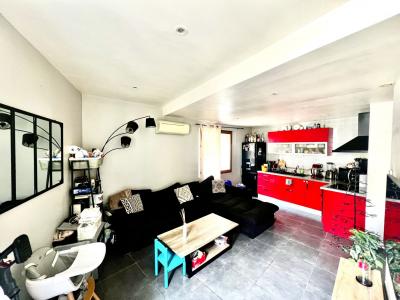 For sale CENTRE VILLE 4 rooms 75 m2 Gard (30800) photo 2