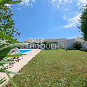 For sale Puyravault 5 rooms 120 m2 Charente maritime (17700) photo 0