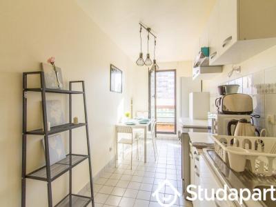 Louer Appartement Rueil-malmaison 740 euros