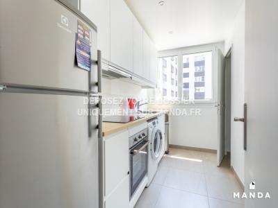 For rent Issy-les-moulineaux 2 rooms 47 m2 Hauts de Seine (92130) photo 1