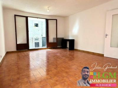 For sale Nimes 4 rooms 91 m2 Gard (30900) photo 2