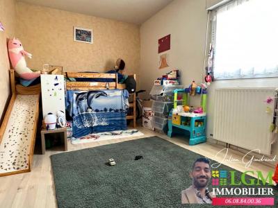 For sale Nimes 3 rooms 69 m2 Gard (30900) photo 4