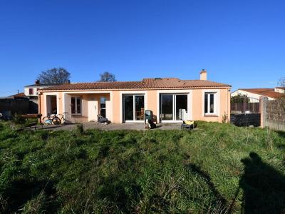 For sale Gorges 4 rooms 107 m2 Loire atlantique (44190) photo 2